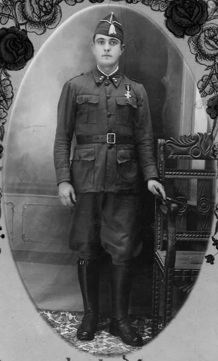 Retrato de militar. Torralba de los Sisones.