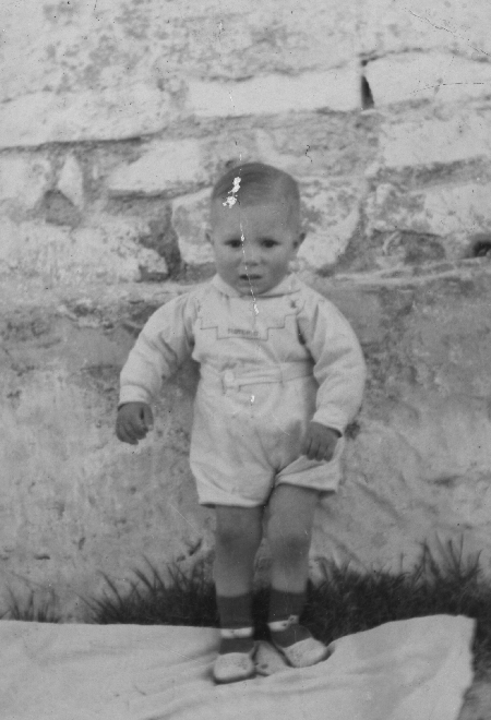 NiÃ±o. Torralba de los Sisones.