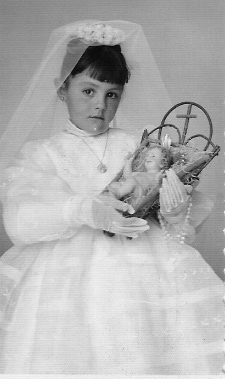 Retrato de niÃ±a de comuniÃ³n. Torralba de los Sisones.