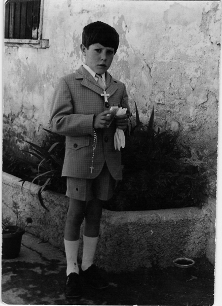 Retrato de niÃ±o de comuniÃ³n. Torralba de los Sisones.