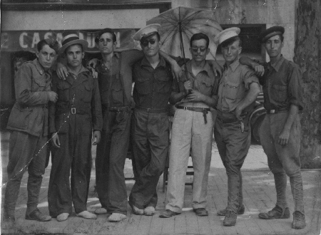 Grupo de militares. Torralba de los Sisones.