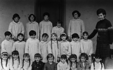 Grupo escolar de niÃ±as. Torralba de los Sisones.