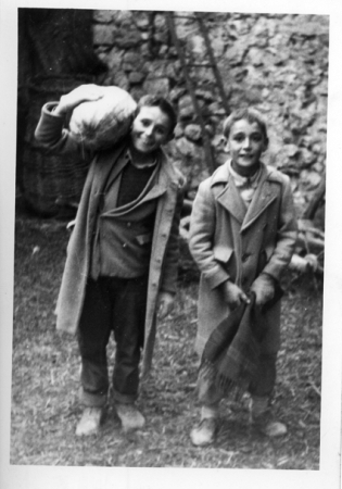 NiÃ±os posando. BaÃ±Ã³n.