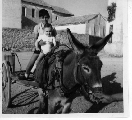 NiÃ±os en el carro. BaÃ±Ã³n.