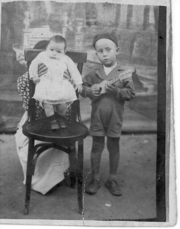 Retratos infantiles. BaÃ±Ã³n.