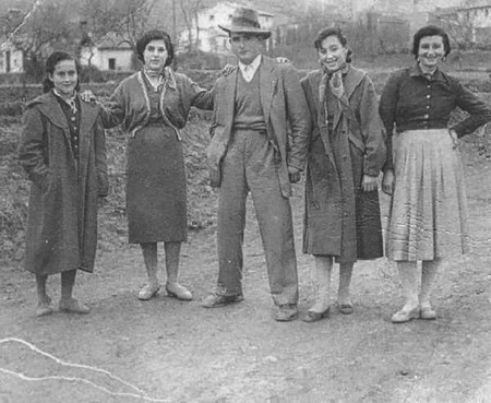 Vecinos de la localidad de Morata de Jiloca.