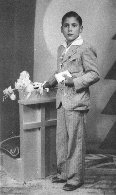 NiÃ±o de primera comuniÃ³n. Morata de Jiloca.