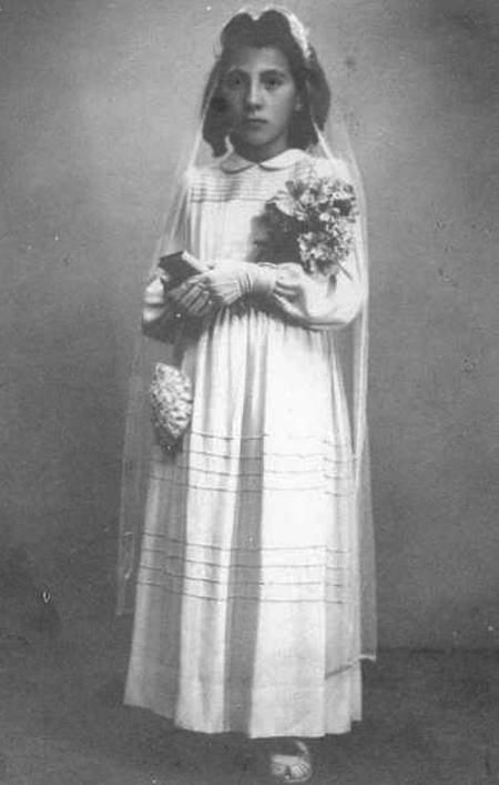 NiÃ±a de primera comuniÃ³n. Morata de Jiloca.