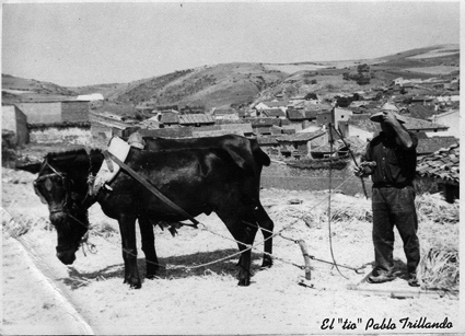 El tÃ­o Pablo trillando
