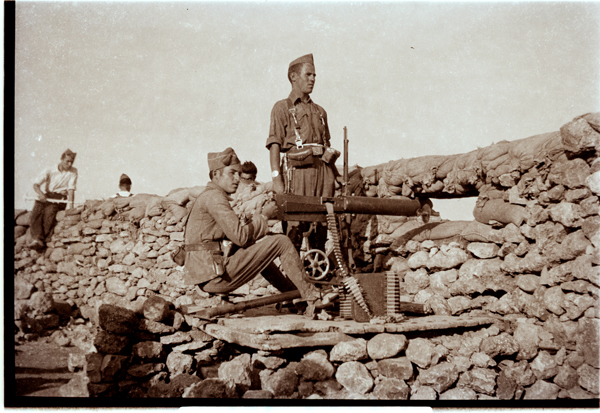 Vigilancia con ametralladora