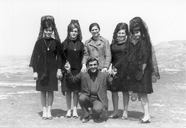 Ropa festiva. BaÃ±Ã³n.