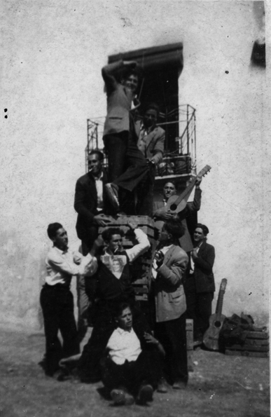 Ronda con los mozos. BaÃ±Ã³n.