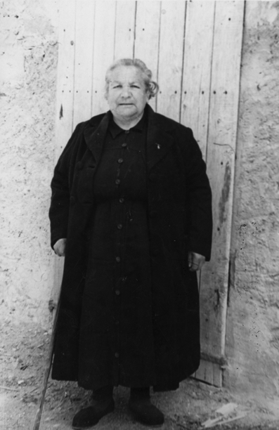 Retrato en la puerta. BaÃ±Ã³n.