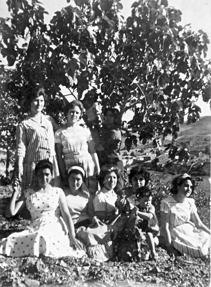 Amigas en BurbÃ¡guena. BaÃ±Ã³n