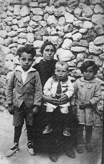 Retrato familiar. BaÃ±Ã³n.