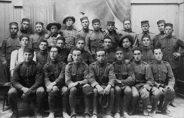 Soldados. BaÃ±Ã³n.