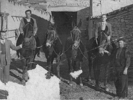 Hombres a caballo. BaÃ±Ã³n.