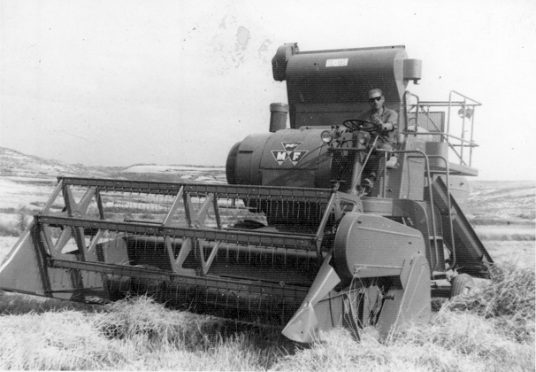 Primeras cosechadoras. BaÃ±Ã³n.