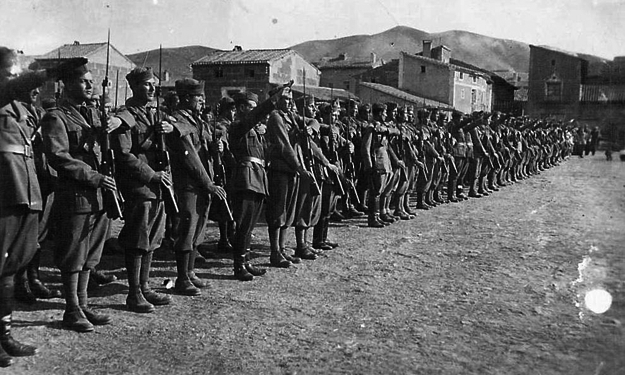 RevisiÃ³n a las tropas. BÃ¡guena.