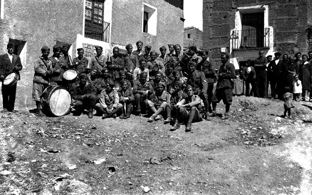 Banda de mÃºsica de la tropa italiana en BÃ¡guena