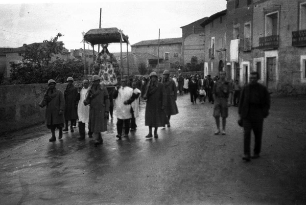 ProcesiÃ³n en BÃ¡guena durante la Guerra Civil