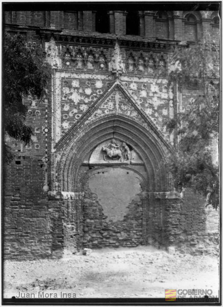 Puerta primitiva de la iglesia parroquial de San MartÃ­n de Tours