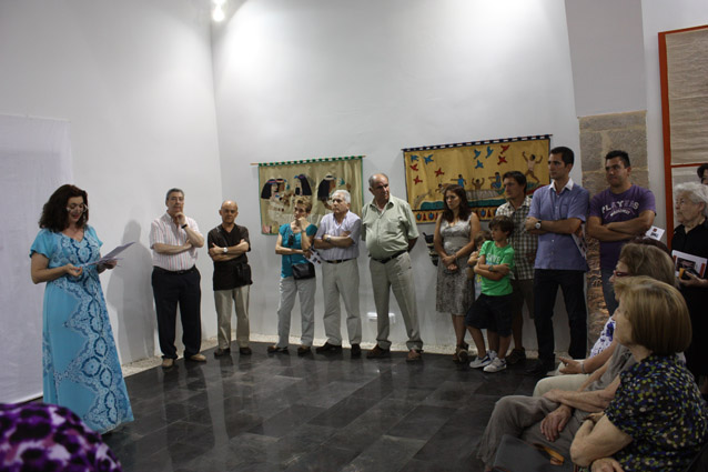 Archivo:Homenaje isabel lucas.jpg