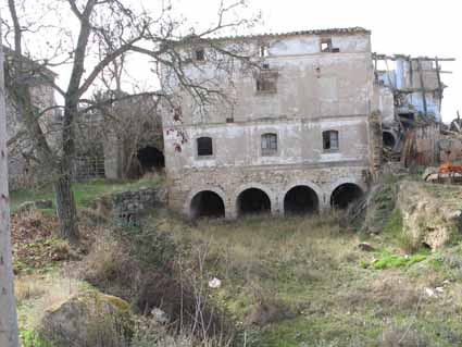 Archivo:Molino harinero afuera calamocha.jpg