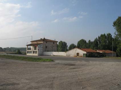 Archivo:Venta Cortijo Cestera Calamocha (03).jpg