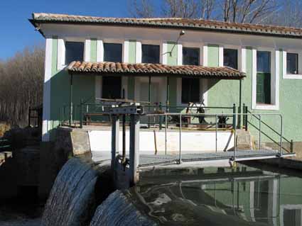 Archivo:Fabrica papel estraza calamocha.jpg