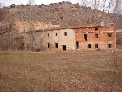 Archivo:Molino harinero Cutanda.jpg