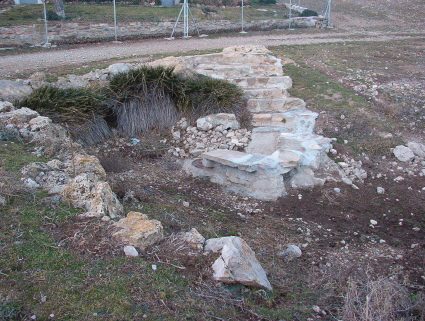 Archivo:Manantial de Mierla.jpg