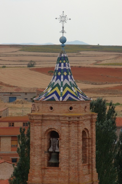 Archivo:Villarroya iglesia.jpg