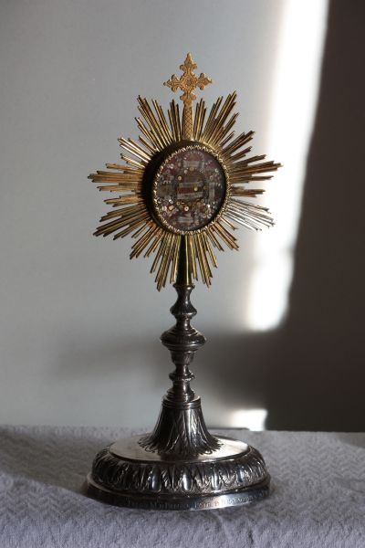 Archivo:RelicarioSanBernabe.jpg