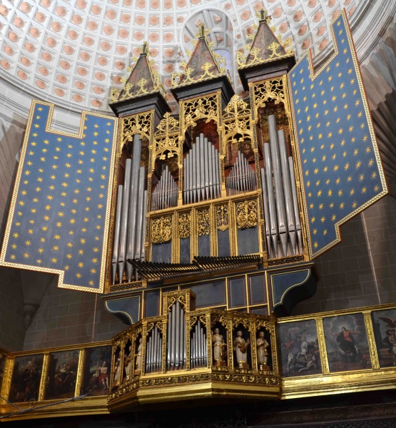 Archivo:Daroca organocolegiata.jpg