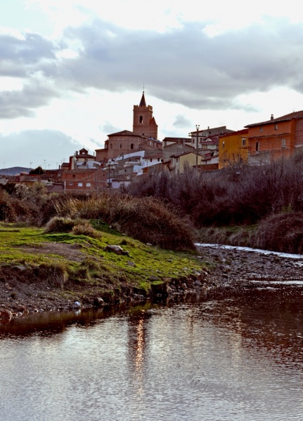 Archivo:Villarnavarros panoramica.jpg