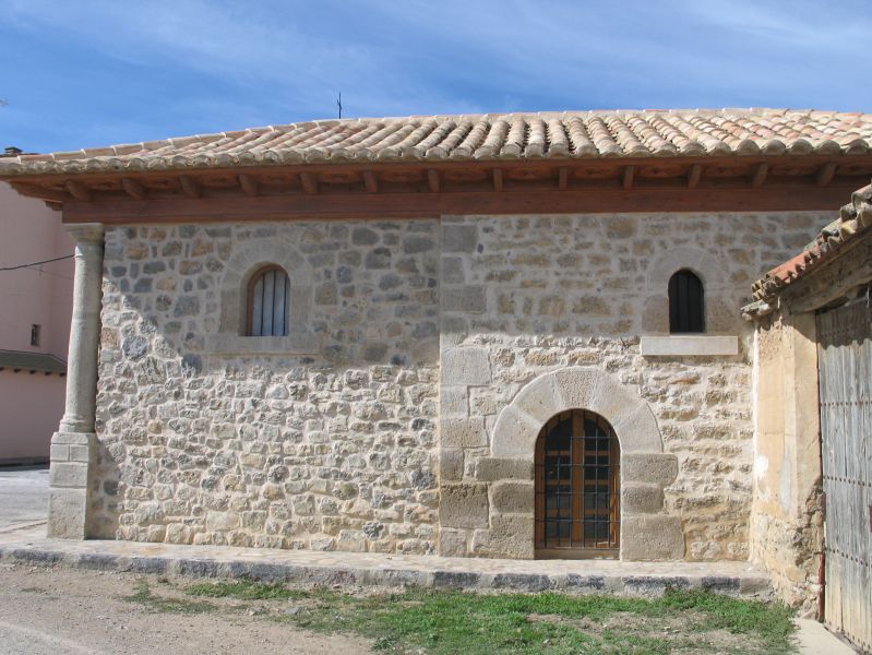 Archivo:ErmitaSanPedroArbues.jpg