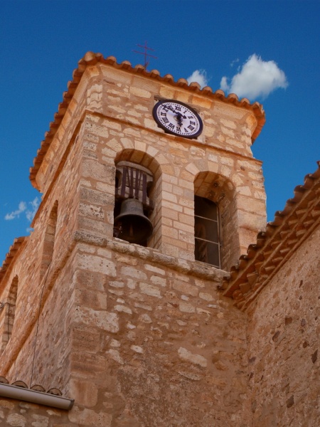 Archivo:Torfrailes iglesia.jpg