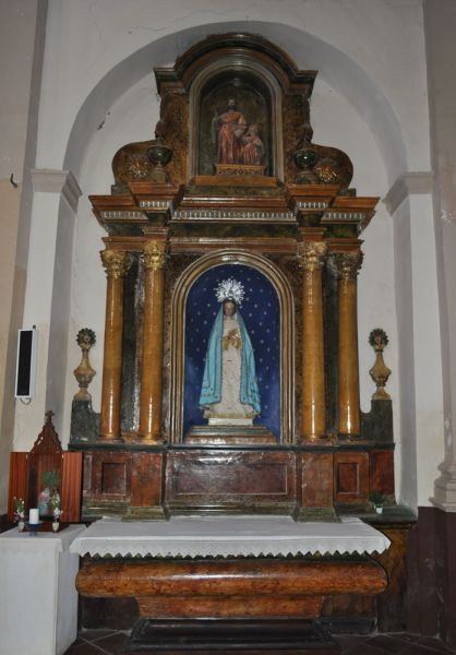Archivo:VillanuevaRetabloCorazon.jpg